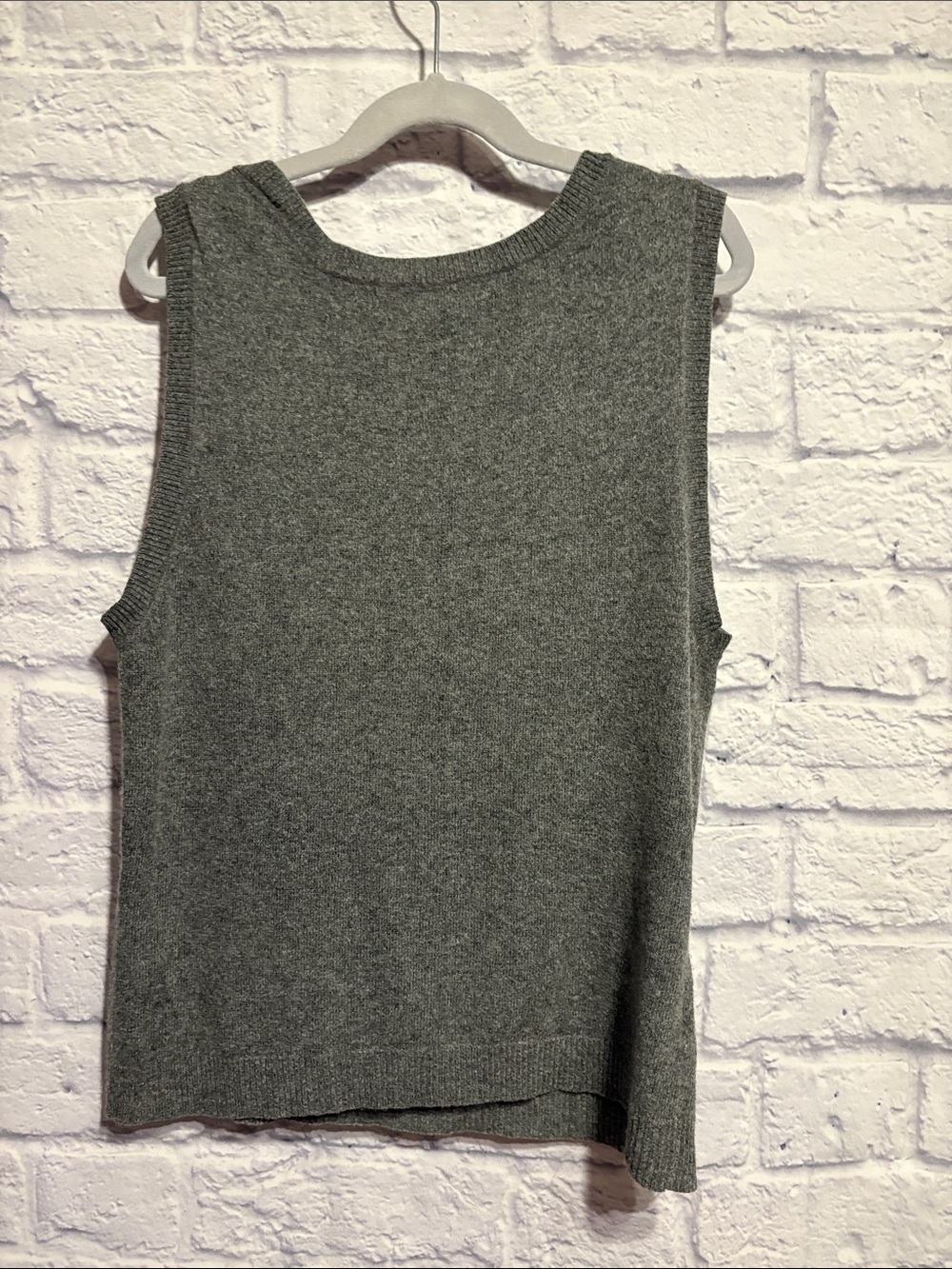 Talula Gray Cashmere Blend Knit Tank/Vest Medium - Picture 5 of 5
